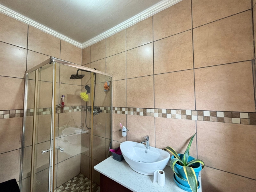 4 Bedroom Property for Sale in Mooivallei Park North West